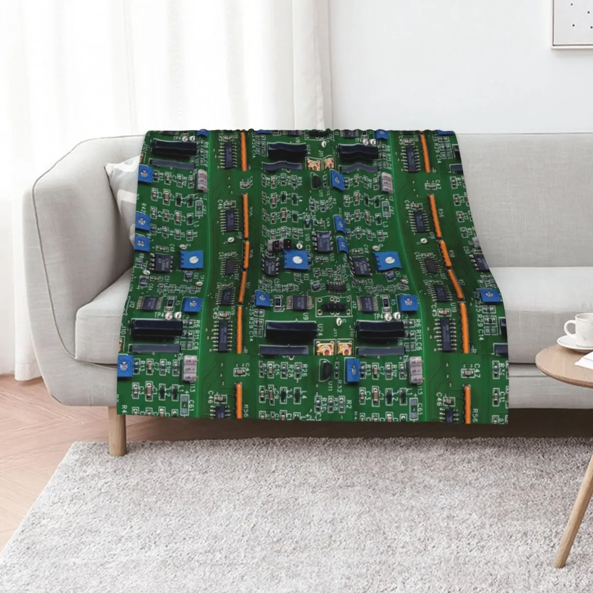 Electronic circuit board with chips Throw Blanket Luxury St Hair Bed covers Comforter Soft Plush Plaid christmas gifts Blankets