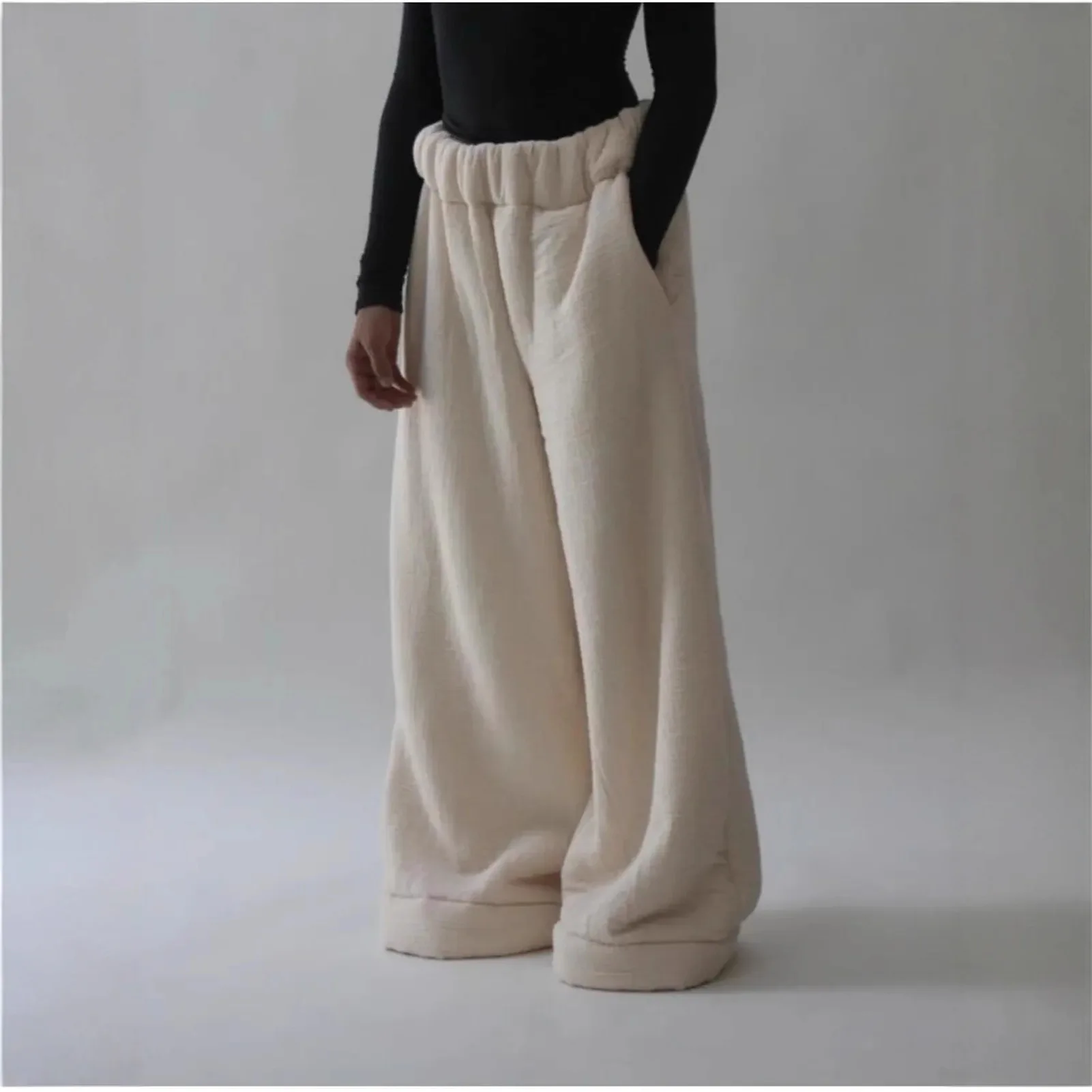 

Женские зимние теплые брюки из флиса с эффектом овечьей шерсти, простые, в уличном стиле YK, длинные, для прогулок, подходят для летнего сезона, без эластана, не растягиваются