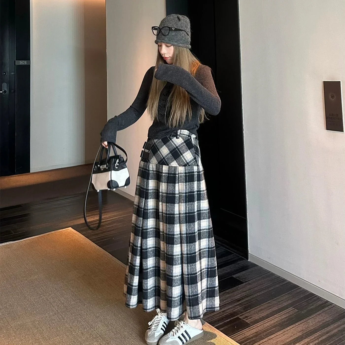 

2024 Winter New England Style Niche Plaid Woolen Skirt for Women Loose High-waisted Mid-length A-line Long Skirt with Pleats