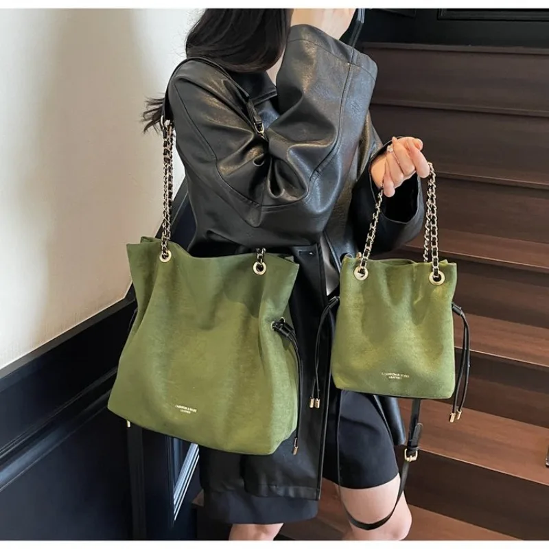 

Luxury Versatile Designer Diaper Bag Women Fashionable Leather Tote Large Capacity Elegant Crossbody Handbag For Any Occasion