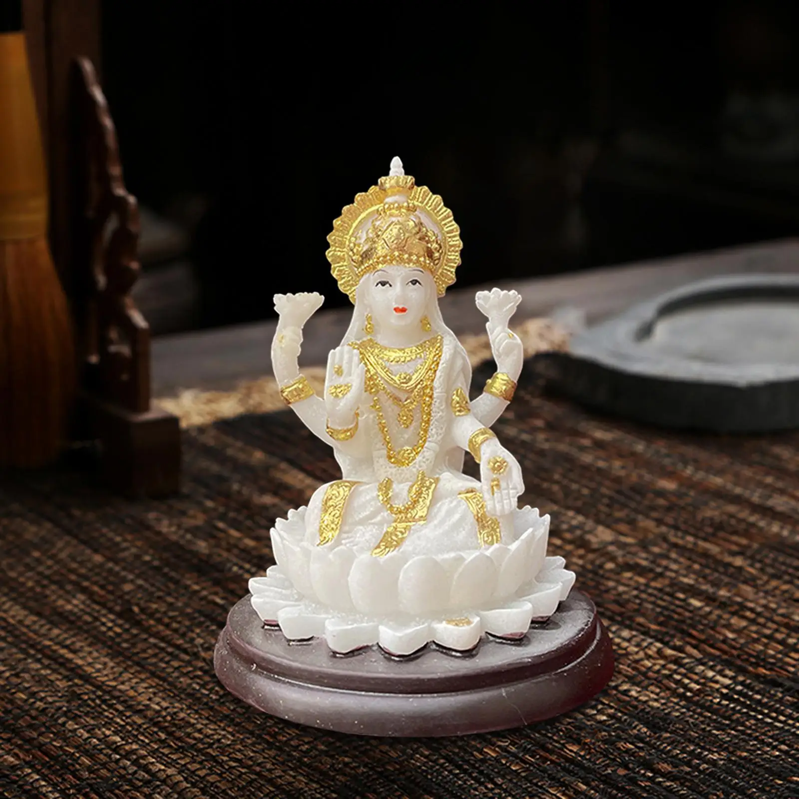 Hindu Goddess Lakshmi Statue Murti Laxmi Tabletop Ornament Lakshmi Figurine for Office Cabinet Living Room Desk Diwali Gift