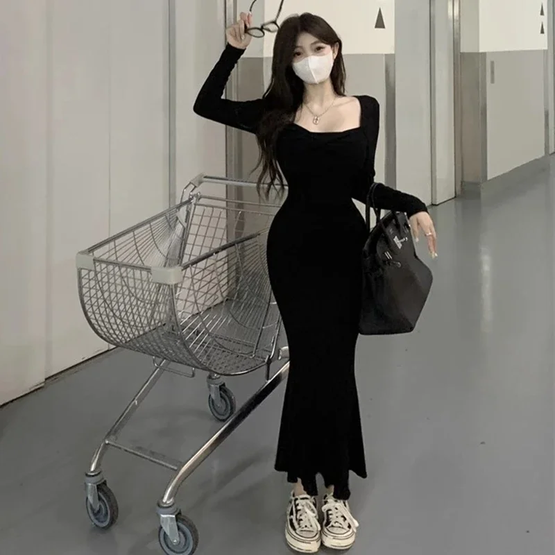 Vestido feminino cinza de manga comprida, trompete sereia, quadril sexy embrulhado, coreano, slim fit, temperamento elegante, outono, novo