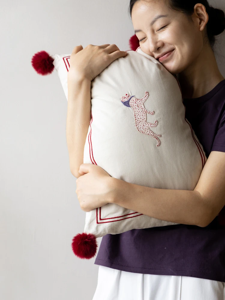 

Подушка Rinoart "Free Roaming" с вышивкой в виде леопарда, в стиле Ханмашу, в стиле середины века, длинная прямоугольная подушка-спинка для гостиной