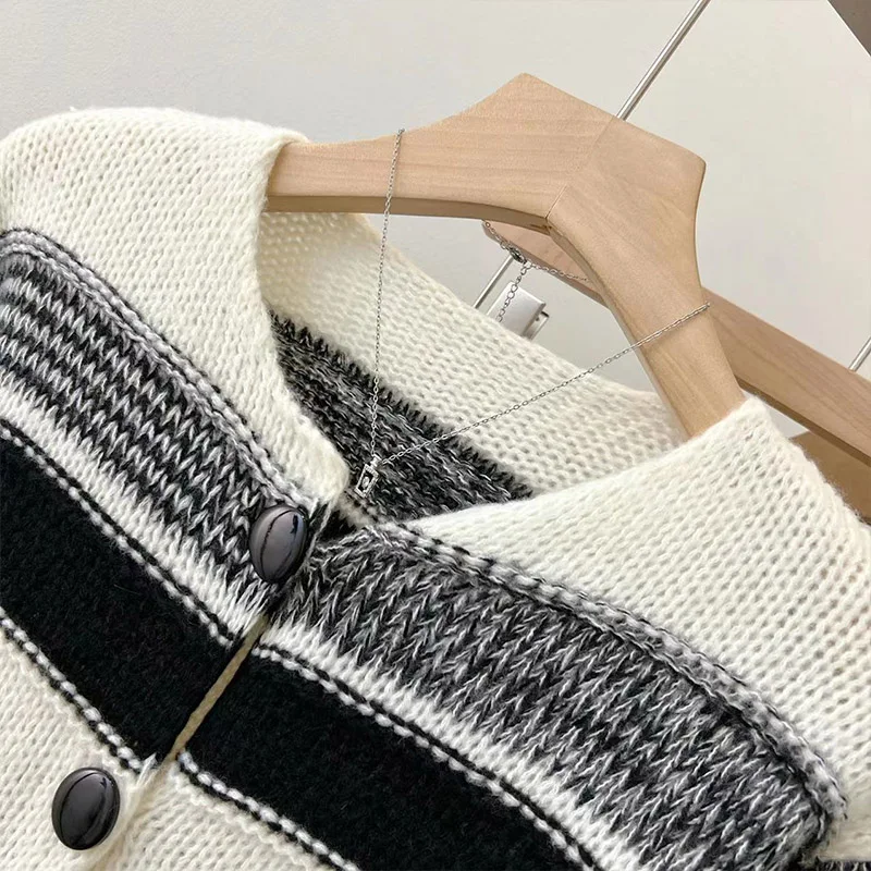 Winter Contrast Striped Casual Knitwear Women Clothing Fashion Knitted Cardigan Female All-match 2023 New Sweater Coat