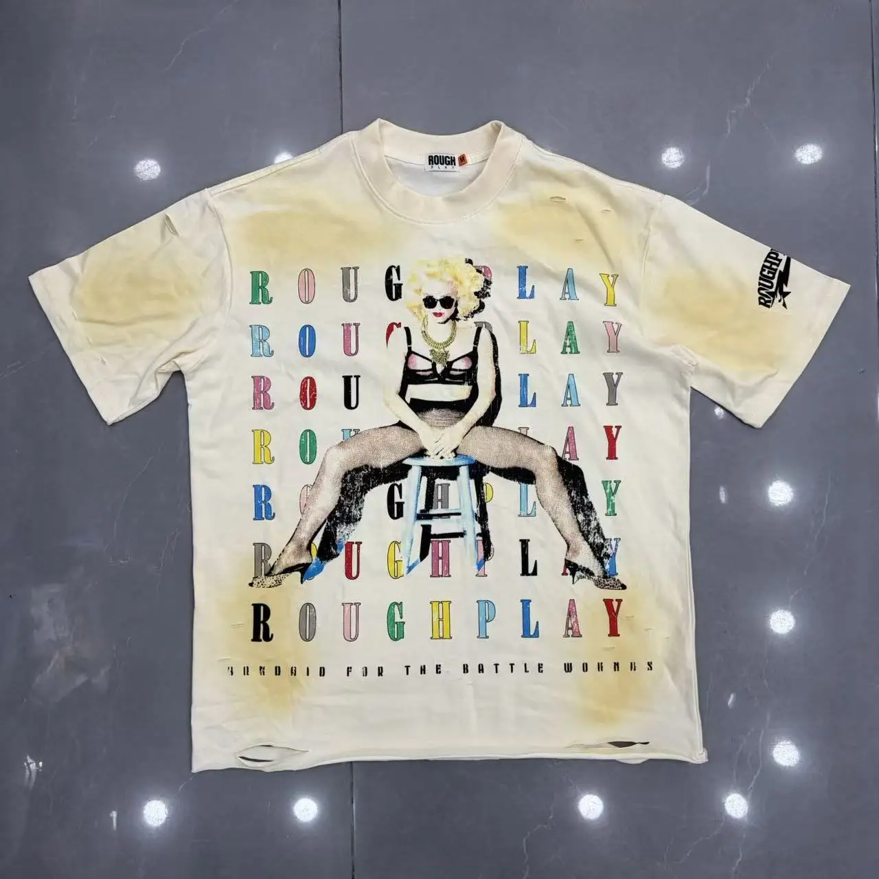 Rough Play Rabbit Print, Mud Print, Distressed Washed Water Short-Sleeved T-Shirt for Men and Women