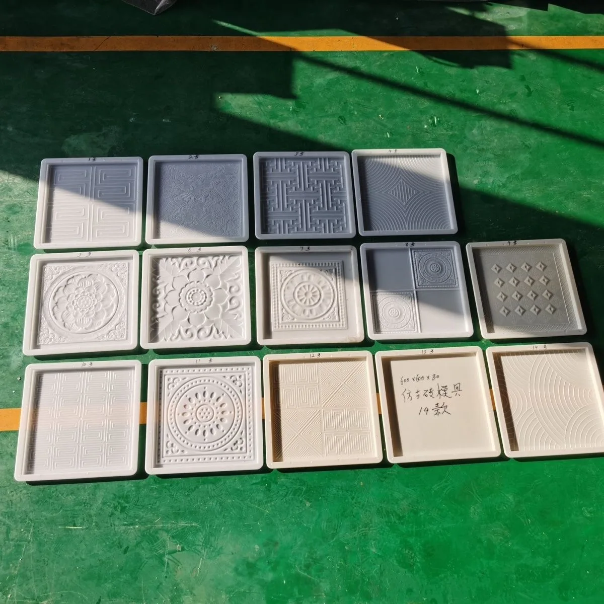Floor tile Chinese mold brick carving Tanglian antique brick courtyard villa blue brick cement antique courtyard ancient buildin view 5