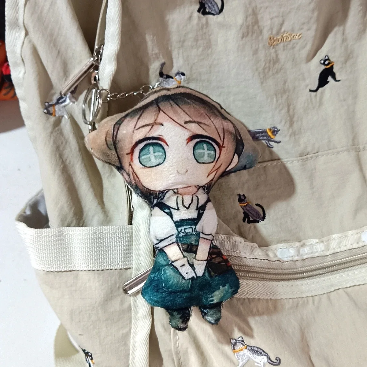 شخصية خامسة نسخة Q تأثيري لطيف صرير دمية قلادة لوكارلا فريق عضو أفخم دمية