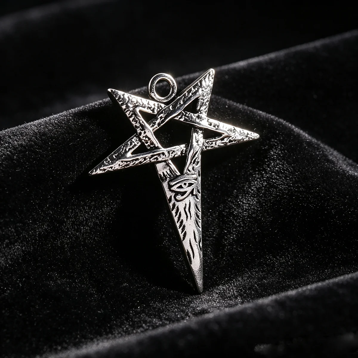 3 Engraved Inverted Pentagram Pendants, Handmade Small Accessories with a Textured Surface, Versatile Design, Suitable for DIY Bracelets, Necklaces, and Earrings, Universal Accessories for Handmade Jewelry Assembly