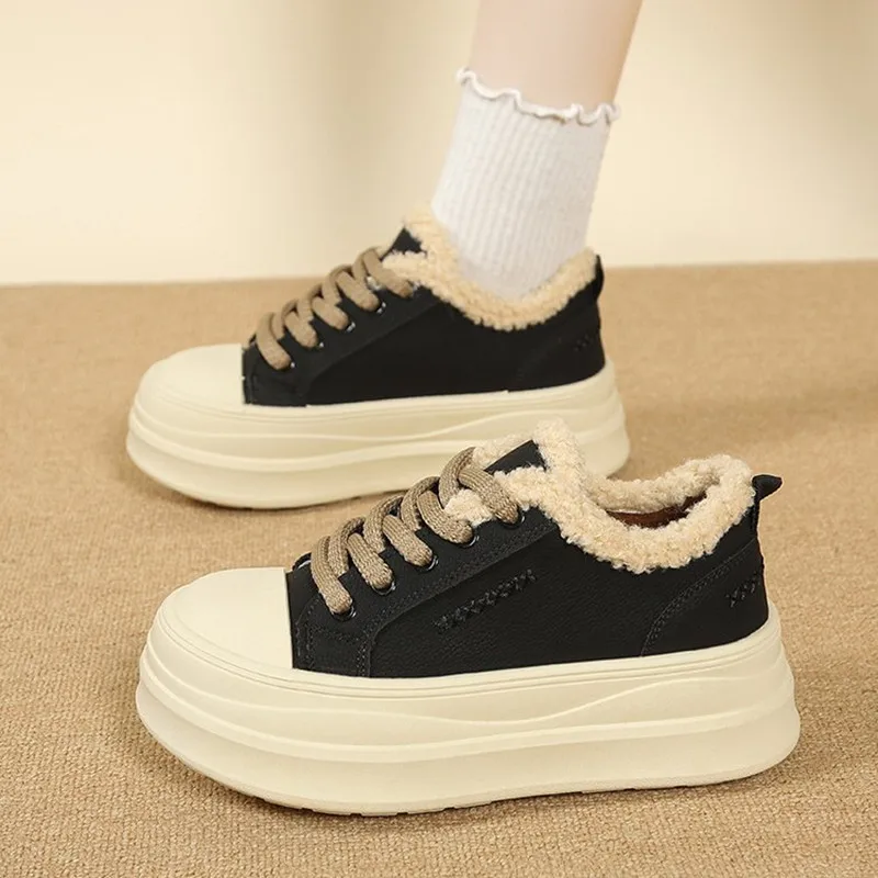جديد عدم الانزلاق الرياضة حذاء من الجلد سميكة وحيد الشتاء النساء أحذية قطنية الصوف منصة دافئة Bootie الارتفاع زيادة أحذية السيدات