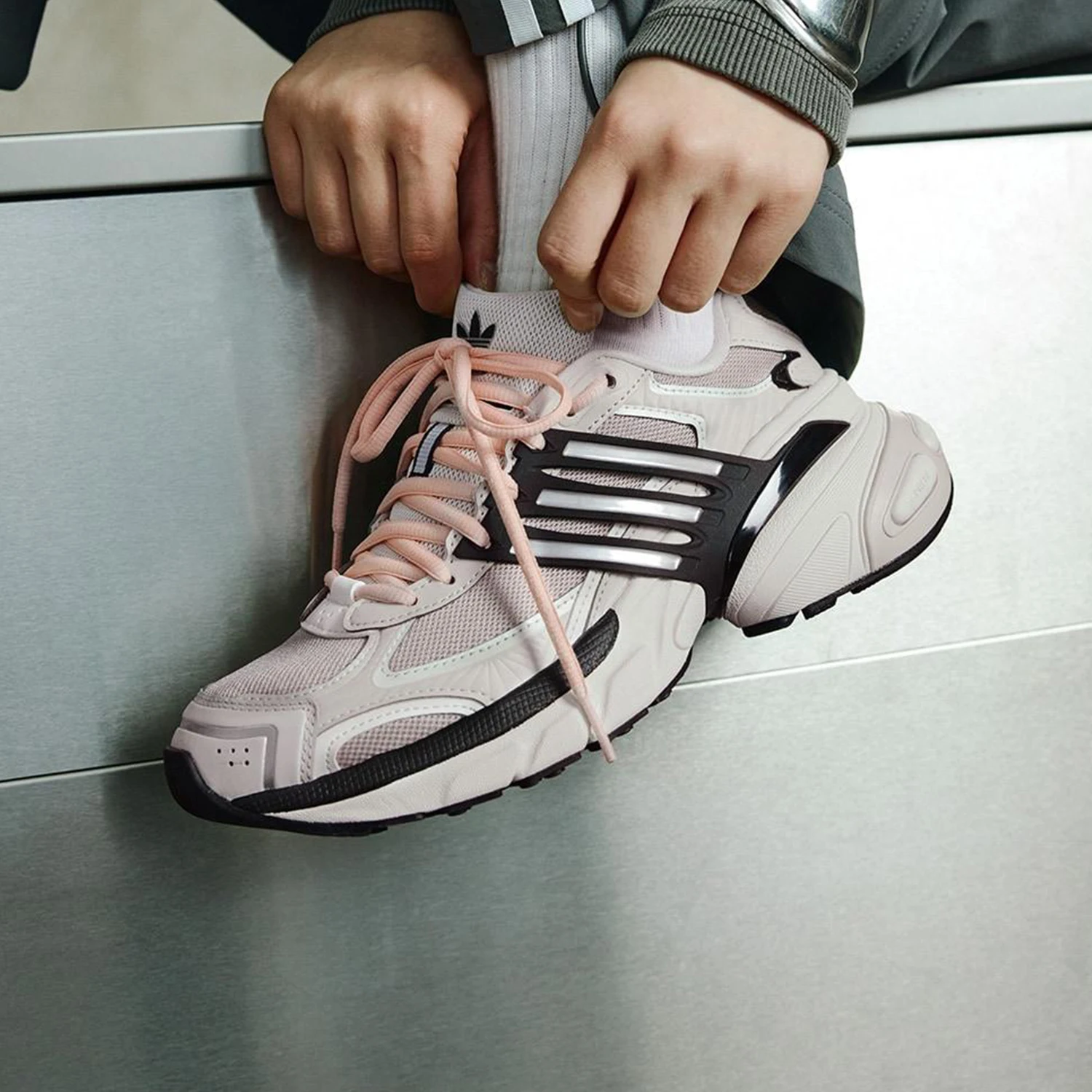 

Adidas Originals Women's Mesh Fashion Dad Shoes JI2818