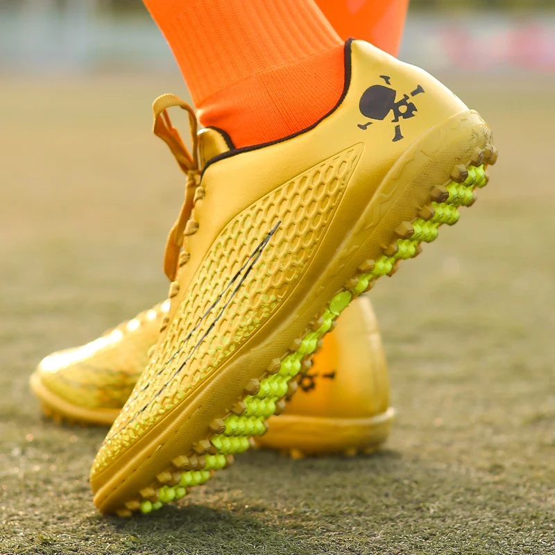 Sepatu sepak bola Futsal anak-anak, sepatu sepak bola atasan rendah, sepatu latihan masyarakat dalam ruangan untuk pria