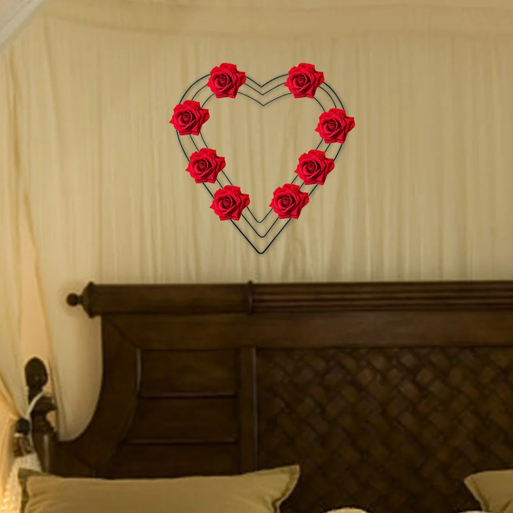 

2Pcs Heart-Shaped Wire Iron Wreath Ring for Flower Arrangements Wall Hanging Decor Spring Wedding Craft Projects
