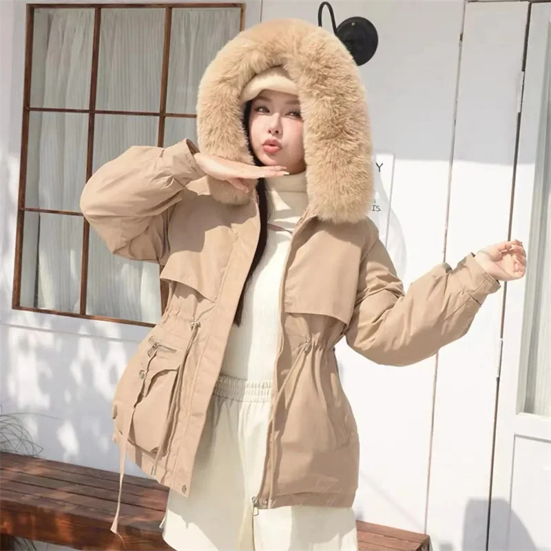 Parka da donna moda cappotto lungo fodera in lana Parka con cappuccio 2025 nuova giacca invernale sottile con collo in pelliccia abbigliamento da neve caldo imbottito