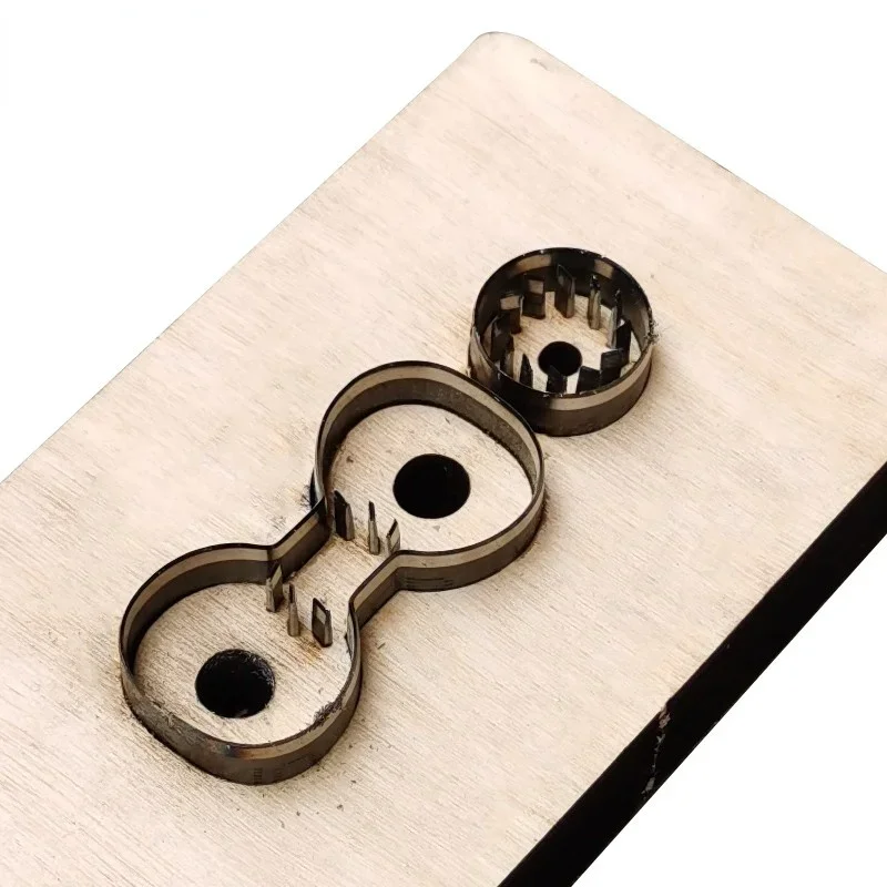 Cat pendant knife mold card bag set leather leather mold imported knife handmade DIY blanking