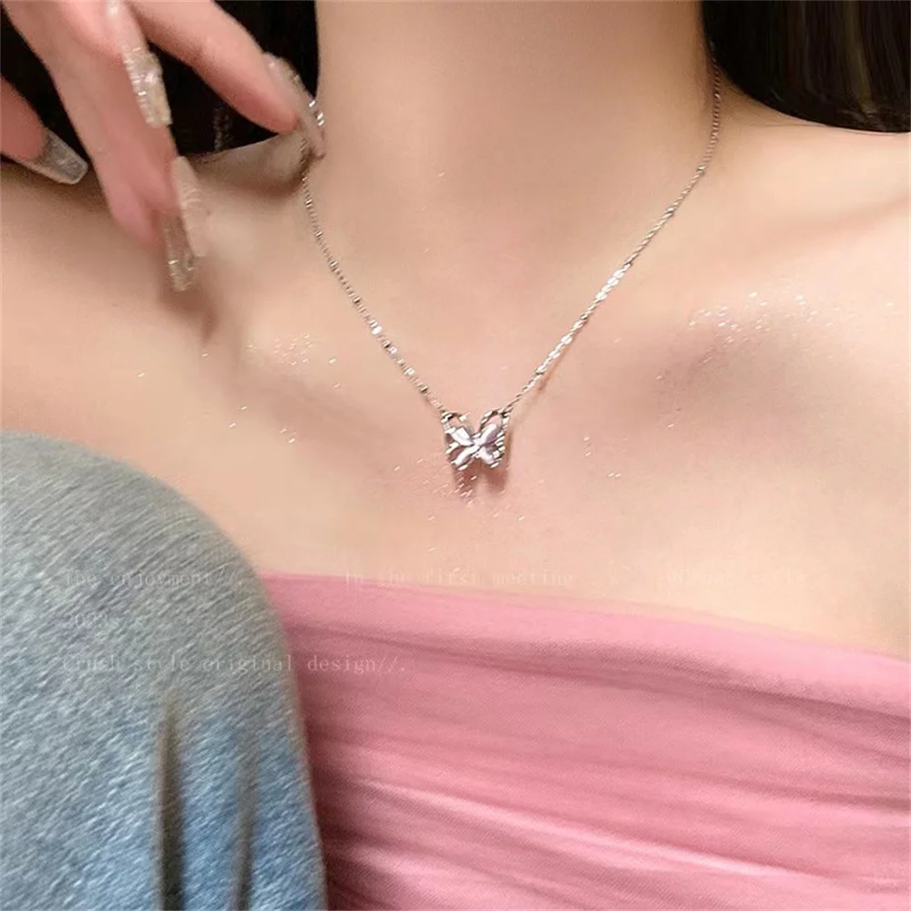 Modische Kristall-Schmetterlings-Anhänger-Halskette Kpop Perlen-Schlüsselbeinkette für Damen Sommer-Party Schmuck-Accessoires – Detail 2