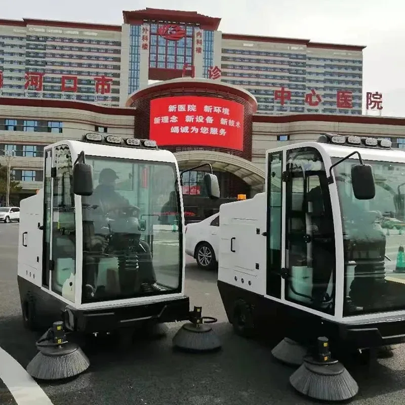 Automatic Outdoor Industrial  Electric Vacuum Cleaner Ride-on Floor Sweeper