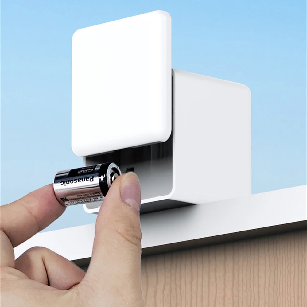 Convenient Installation 38g Intelligent Switch Voice Control Dimensions 34.5 34.5 34.5mm Intelligent Finger Robot Timed Start