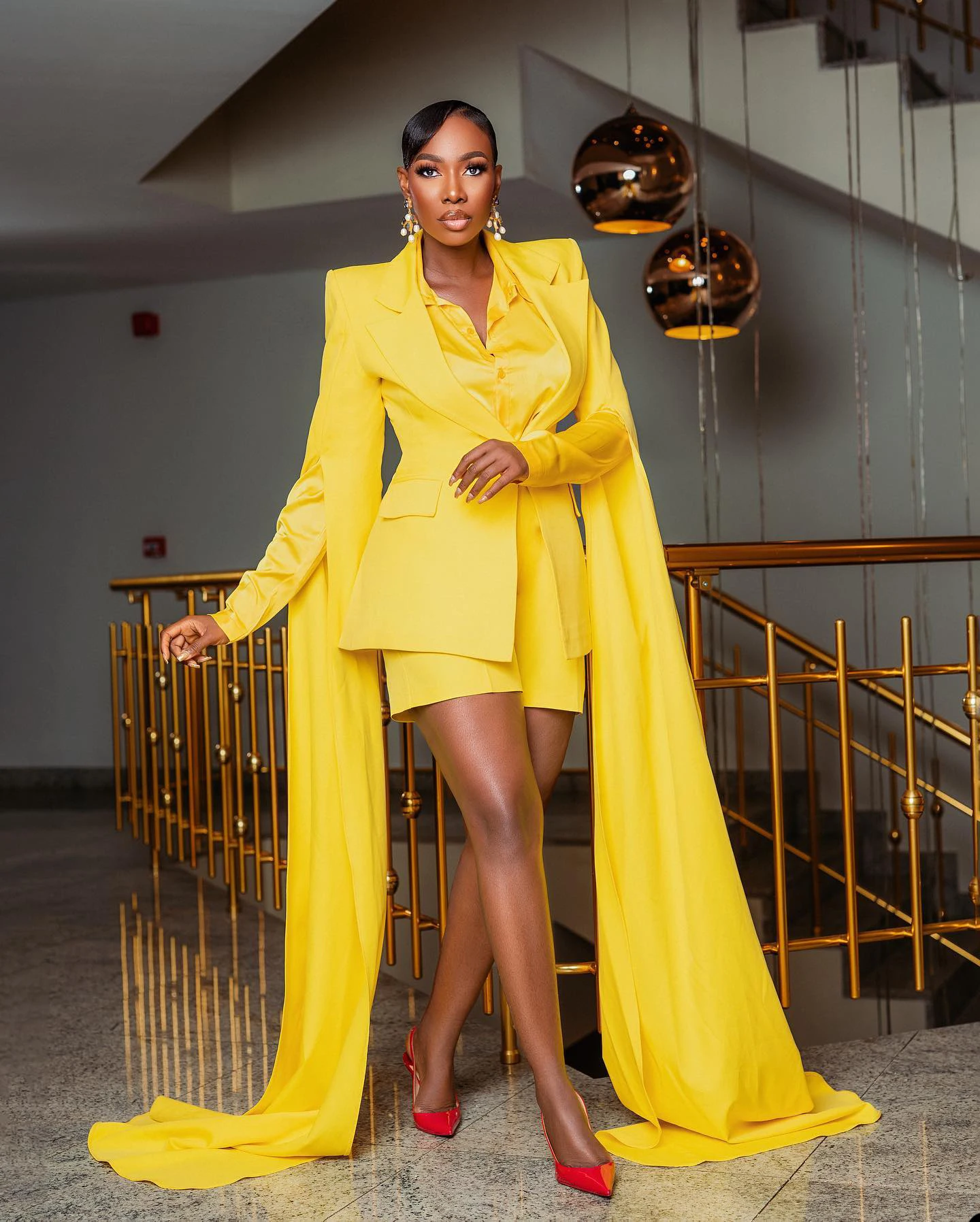 Fashion Yellow 2 Pieces Women Suits Dresses  Designed One Button Blazer Custom Made Above Knee Shorts Elegant Power Gown