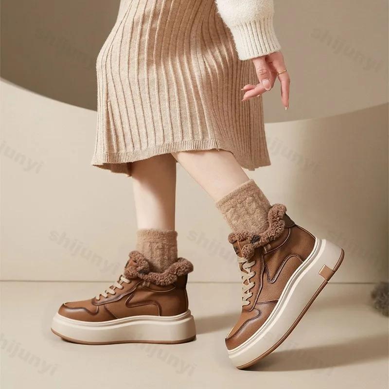 

Retro Warm Thickern Velvet High Top Snow Shoes for Women 2025 Winter Fashion Versatile Comfortable Soft Sole Chunky Cotton Boots