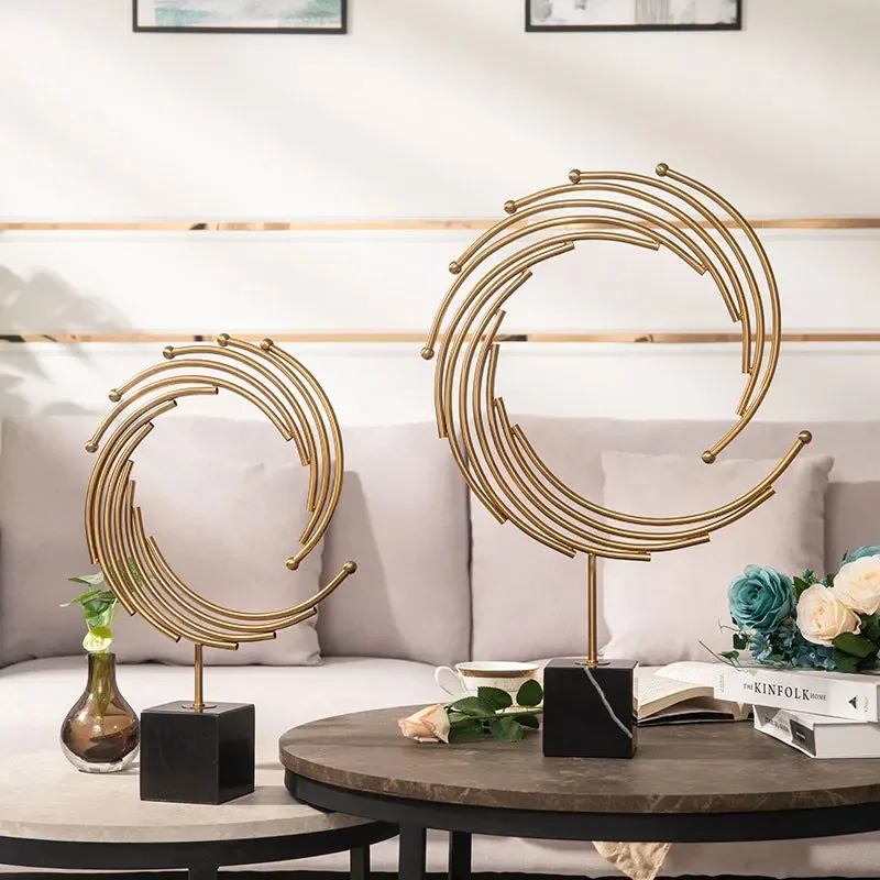 European Luxury Gold Ornament Home Desktop Crafts Showpieces For Office Reception Desktop Decoration