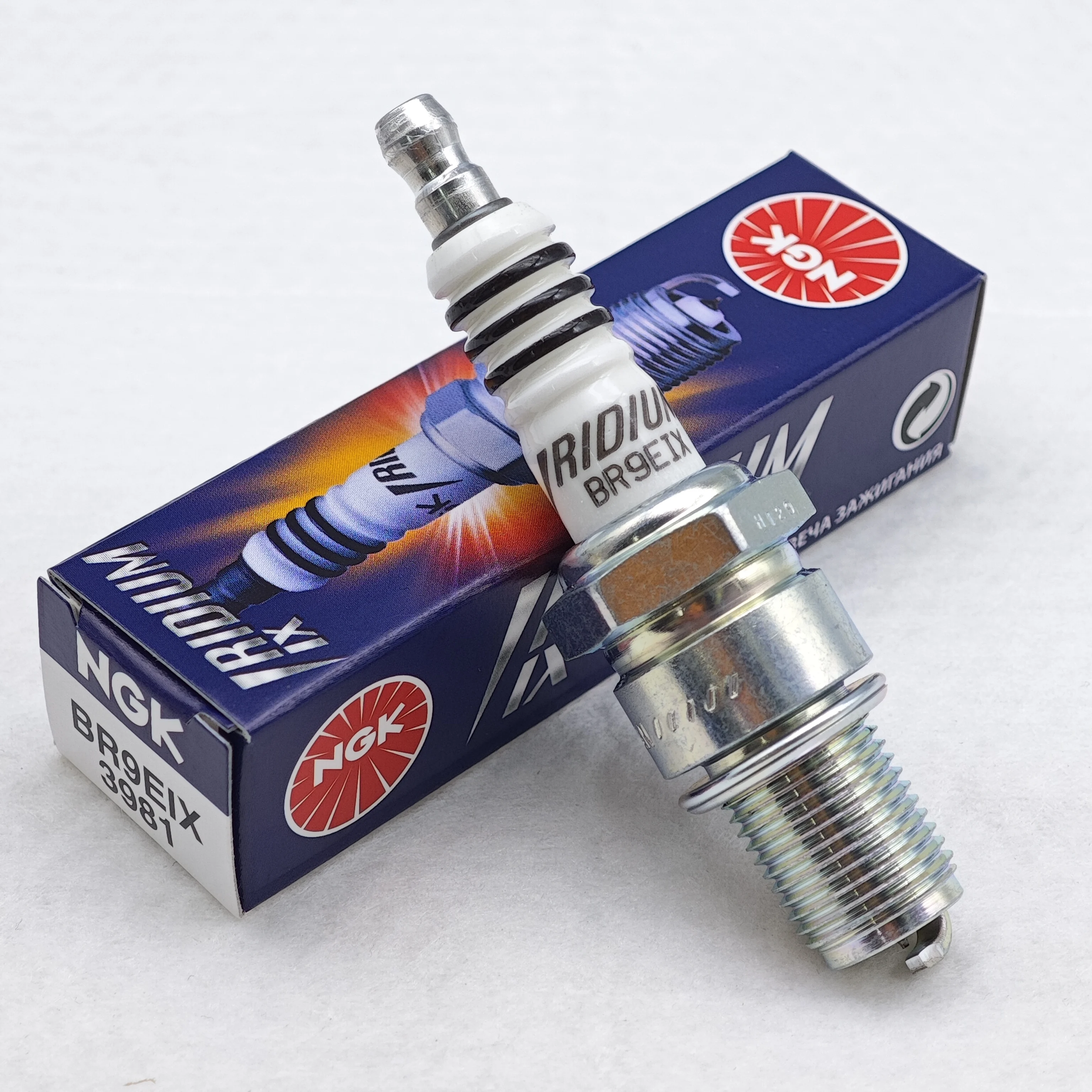 1 szt. BR9EIX 3981 NGK Iridium IX Aktualizacja świecy zapłonowej BR9ES B9ES