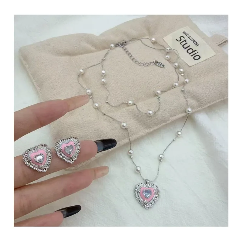 

Sweet Girl Slightly Inlaid Zircon Dripping Oil Pink Love Double Pearl Pendant Necklace Niche High-end Clavicle Chain