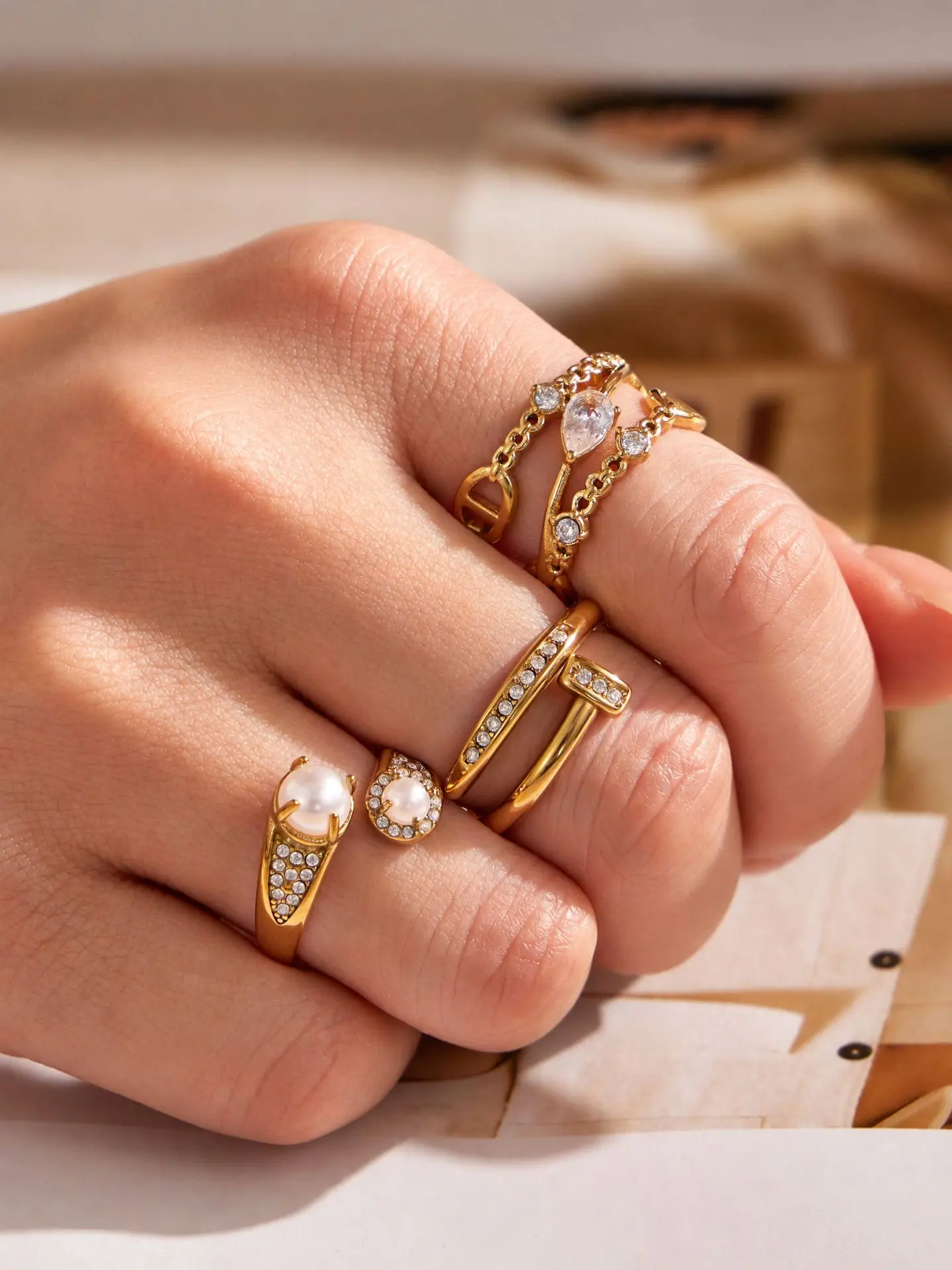 316L Edelstahlring, mehrlagig, mit Perlen und Zirkonia, tropfenförmig, offener Ring, 18 Karat vergoldet, schick, modern, zarter Schmuck für Damen – Detail 11