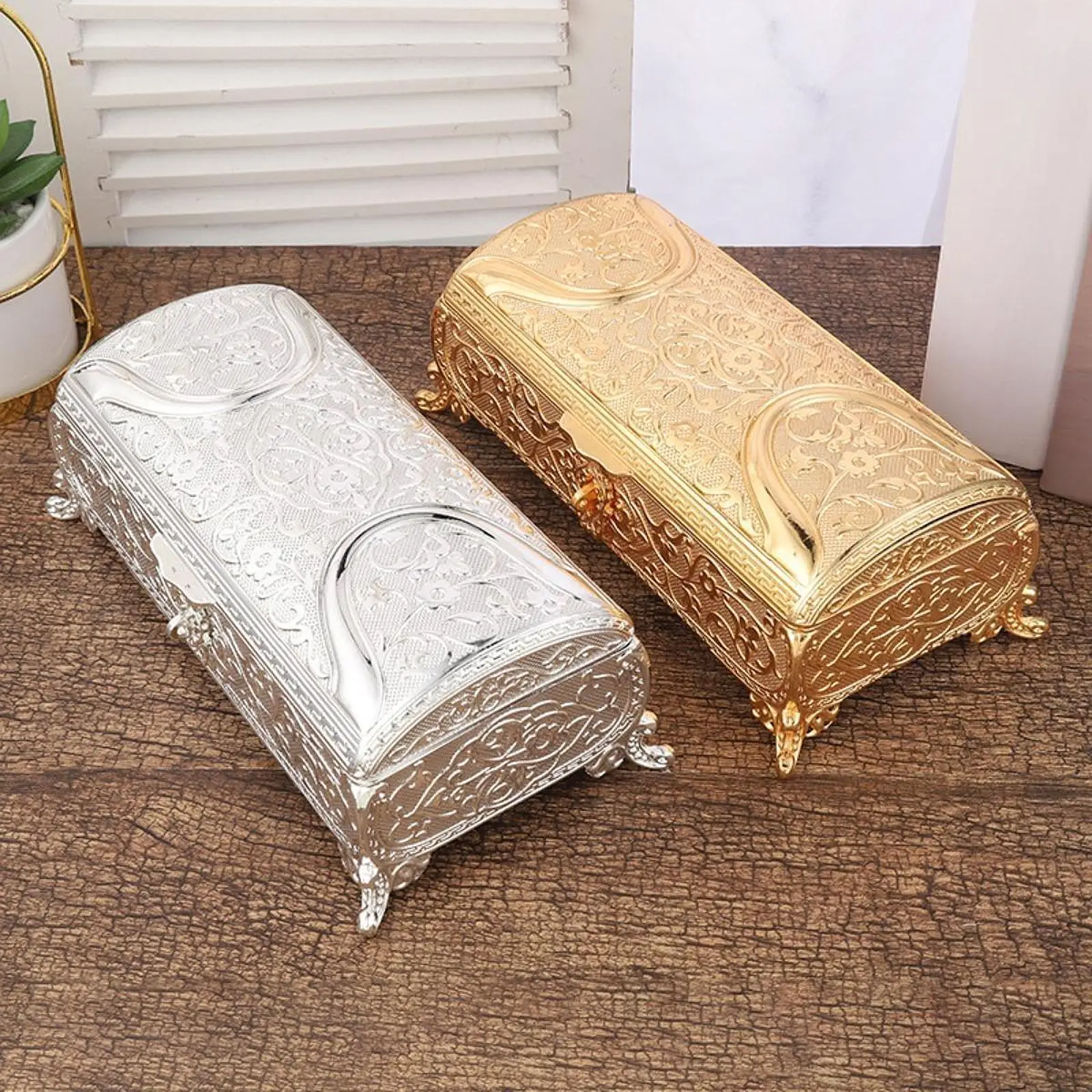 Jewelry Box Jewelry Case Treasure Box Alloy Decorative Box Tabletop Trinket Holder Box Trinket Box for Ear Studs Home Decoration