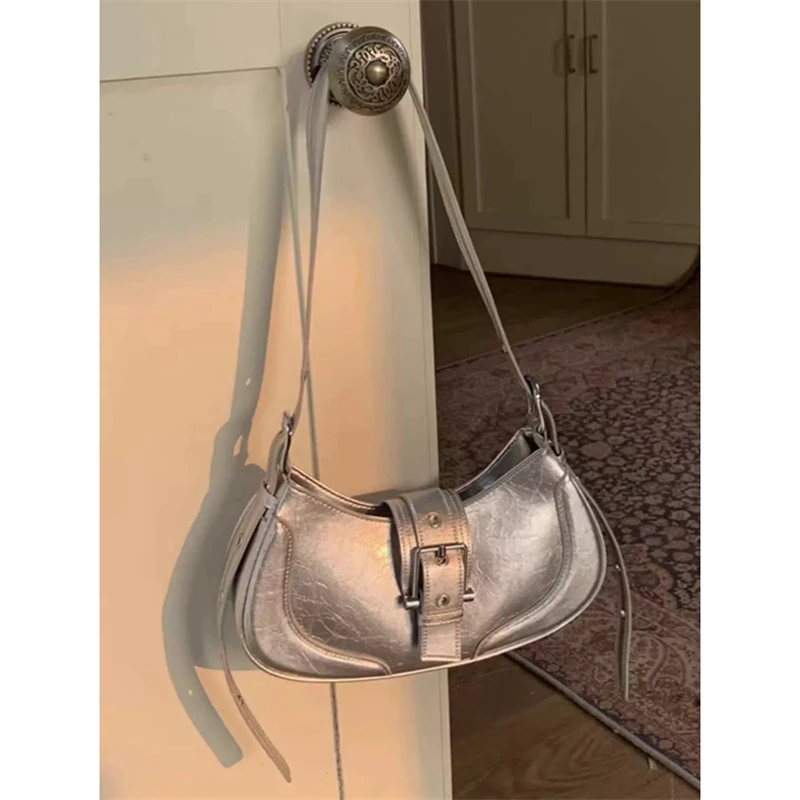 

Millennial Spicy Girl Underarm Bag Women's Crossbody oulder Bag Faionable mat New Moon Bag Casual Commute Sle