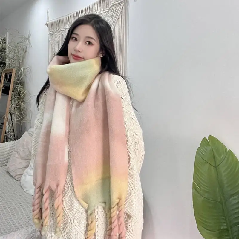 

2025 красочный шарф с кисточками, женские корейские шикарные трендовые женские шарфы, имитация мохера, клетчатый глушитель, теплая толстая женская накидка Wh78