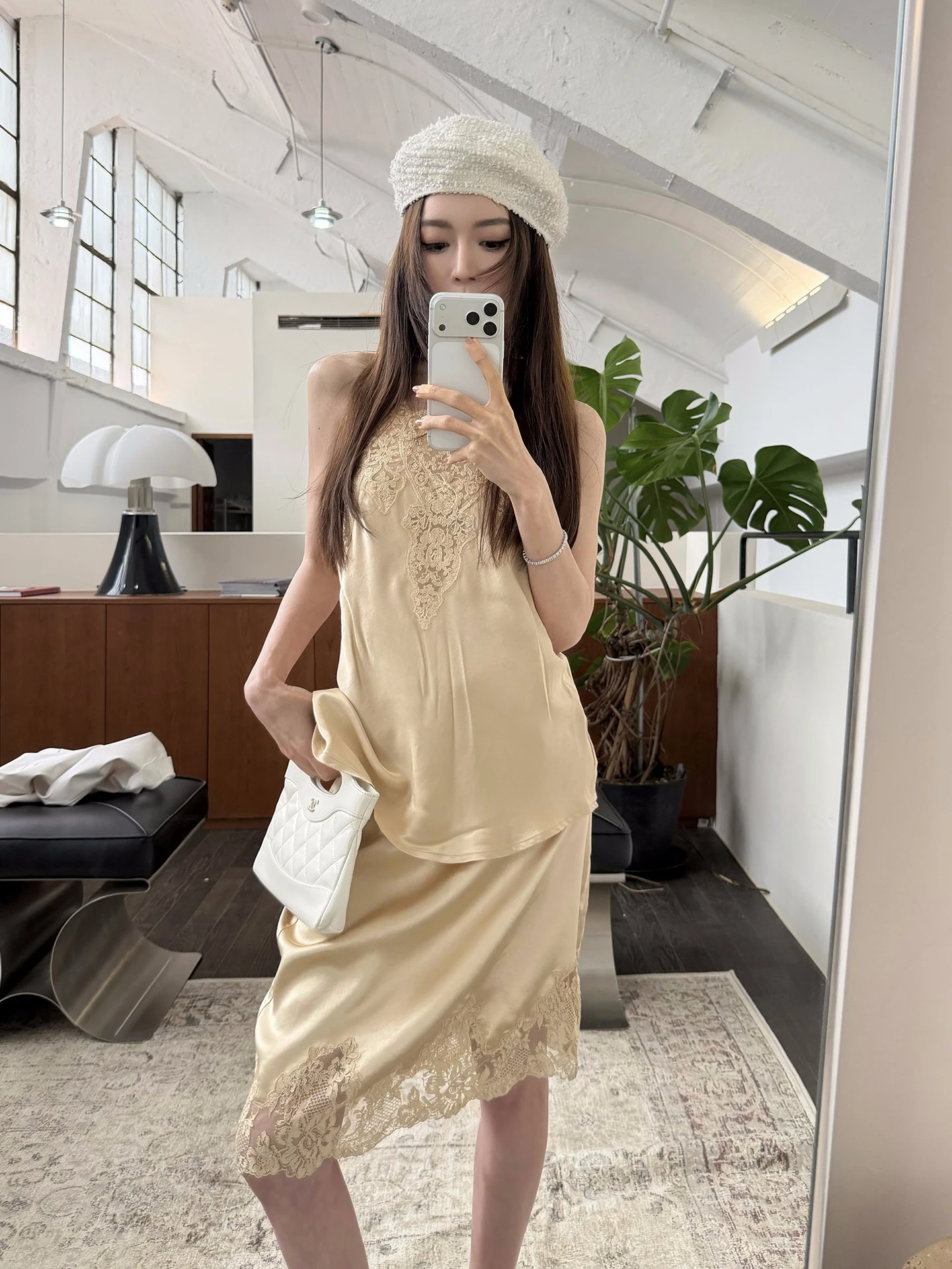 

SMOL Spring Day Lace Two-Tone Halter Vest Skirt Set Elegant Fashionable Long Sleeve Color Outfit Two-Piece Set for Women