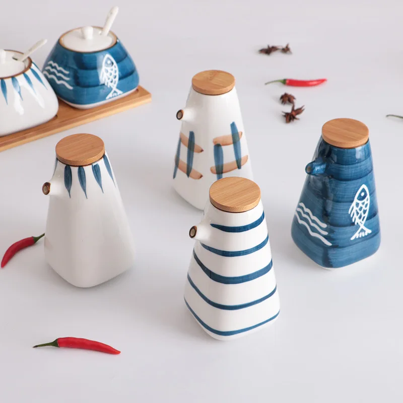 Hand-painted Ceramic Soy Sauce Bottle 220ML Vinegar Cruet Japanese Porcelain Oil Bottle Organic Kitchen Food Seasoning Dispenser