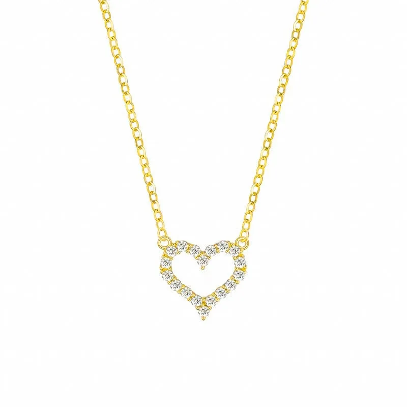 القلادة على شكل قلب عبارة عن إكسسوار صيفي بسيط ومتعدد الاستخدامات وعصري لن يتلاشى. إنها فائقة لافتة للنظر