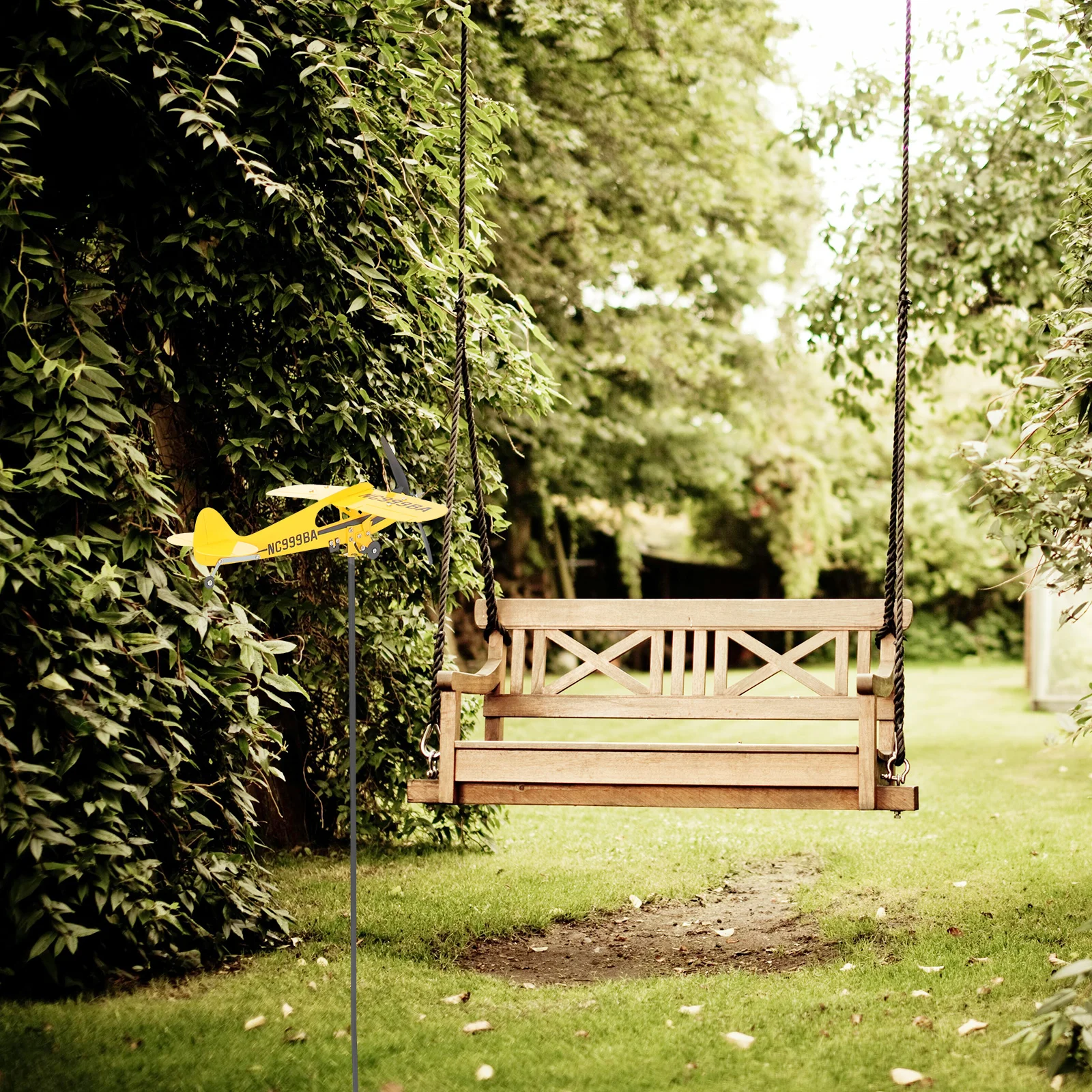

3D Metal Airplane Wind Vane Garden Yard Decor Iron Structure Easy to Assemble and Disassemble