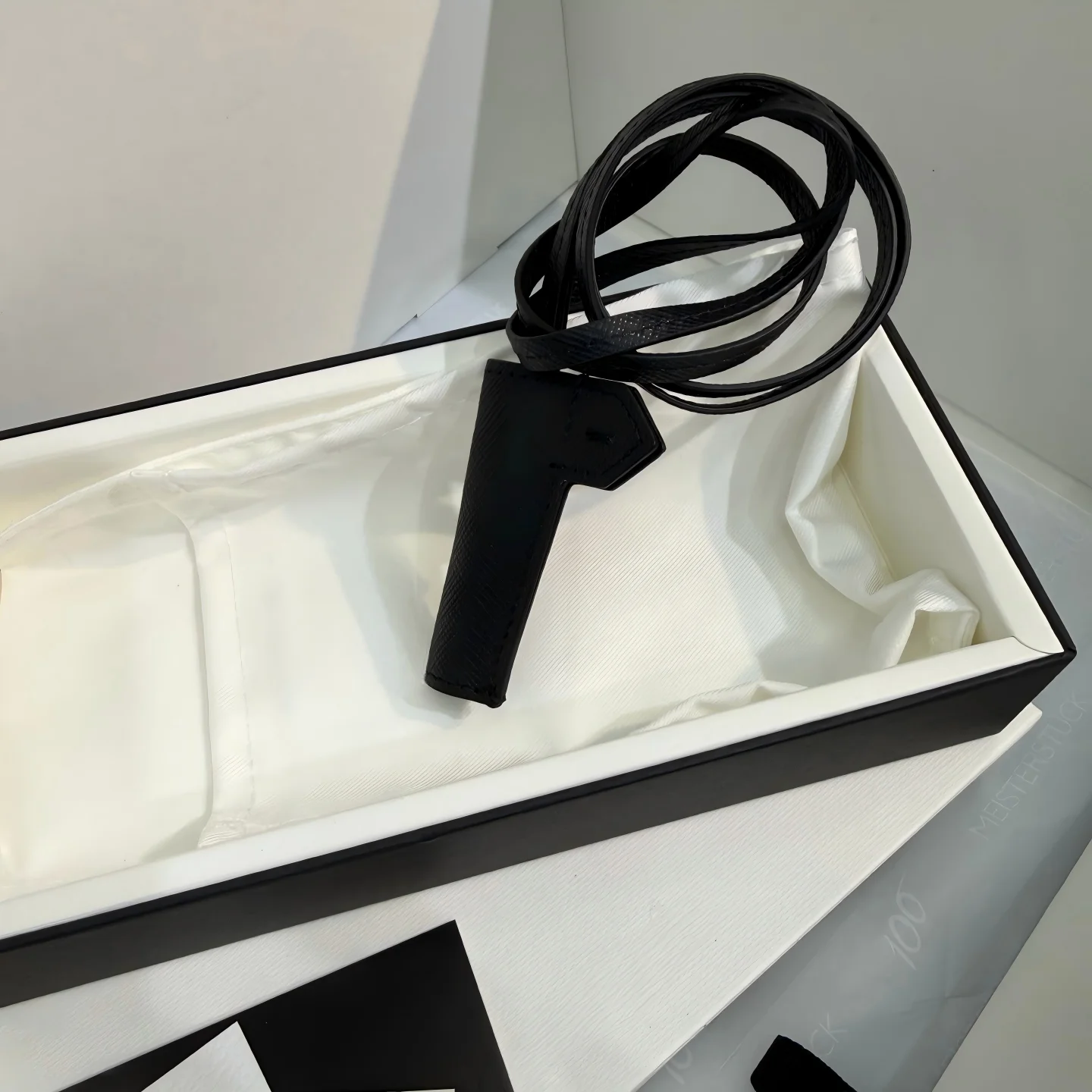 New Pen Necklace with Leather Cord, Craftsmanship Series Pen Hanger Pendant for Office & Daily Wear