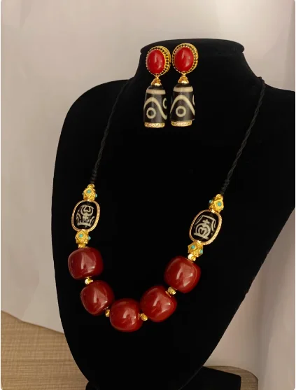 

Chinese Tibetan Women's Natural Crystal/semi Precious Stone Necklace Earring Set