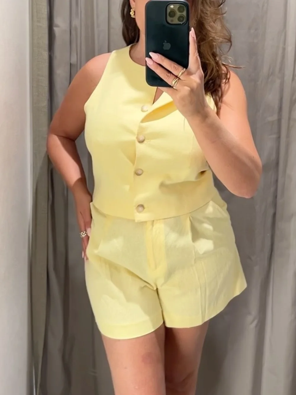 

Women's Summer Fashion Single Breasted Vest Sleeveless Crewneck Top Linen Blend High Waist Casual Zipper Shorts Commuter Suit