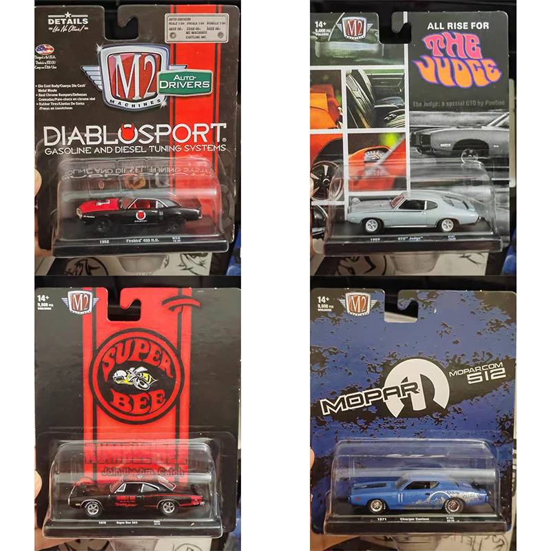 

M2 1:64 Firebird Black Challenger F-100 White Mustang Gold and Silver Wheels Alloy Automotive Model Collect Ornaments