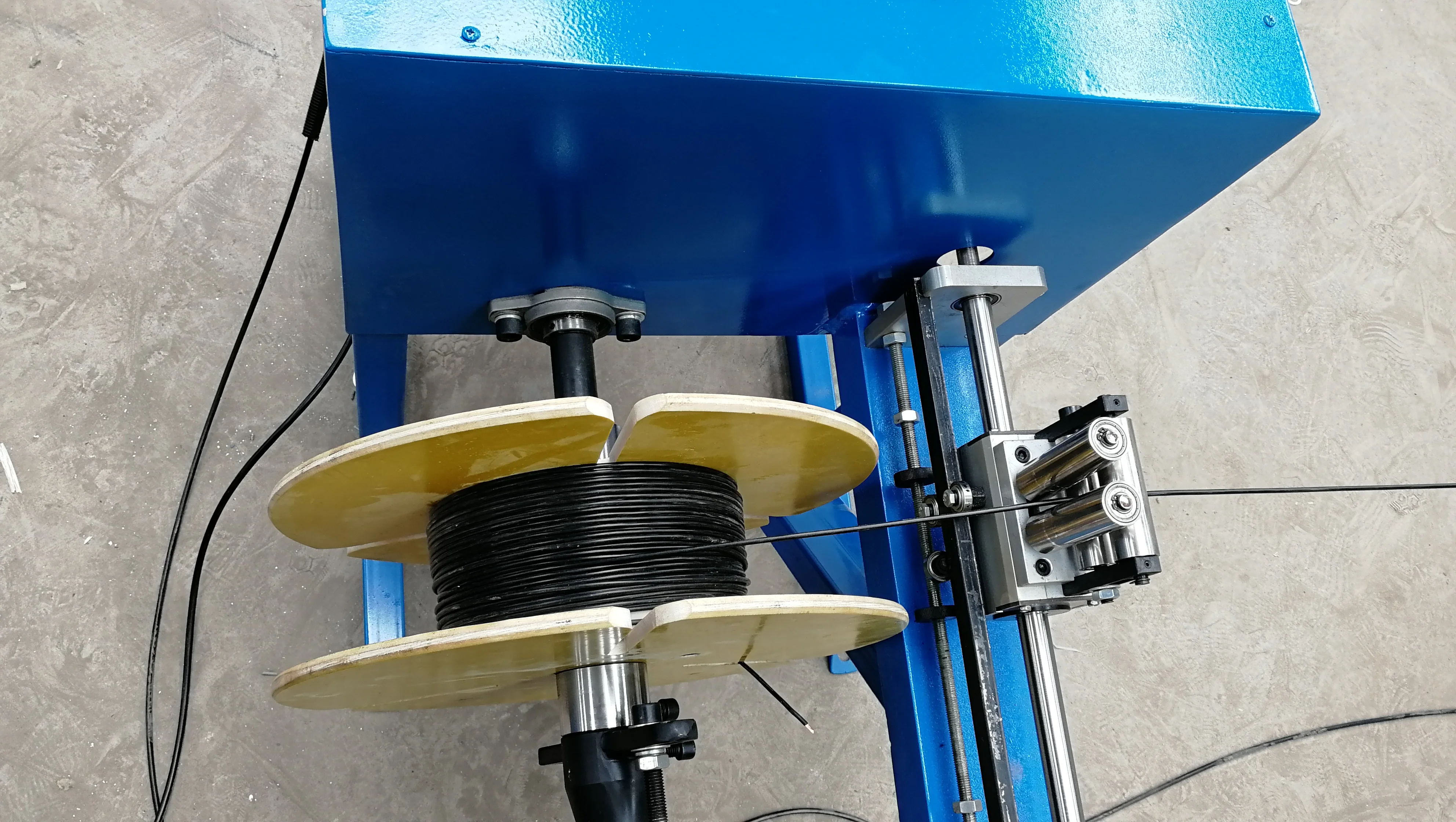 China Nylon Cable Coiler Coiling Machine winding reel Take up machine cable coiling head