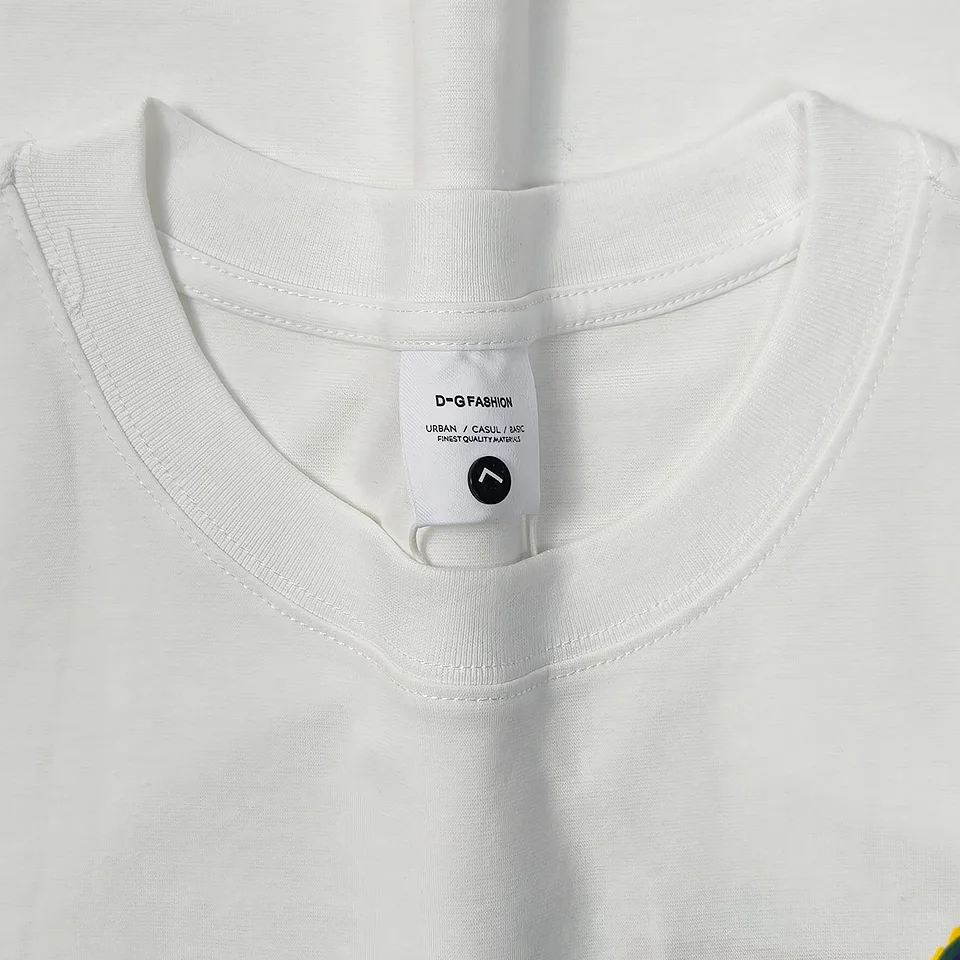 メンズ半袖綿 70% tシャツ夏 2025 新しいトレンディな文字落書きプリントルーズ Tシャツカジュアル多用途トップス服