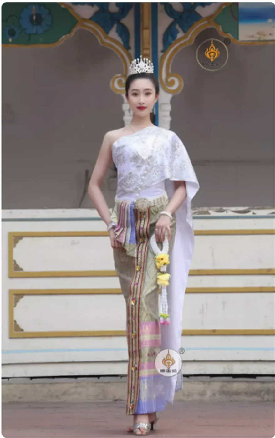 Thai traditional women's clothing set with gold foil and draped gauze, single shoulder