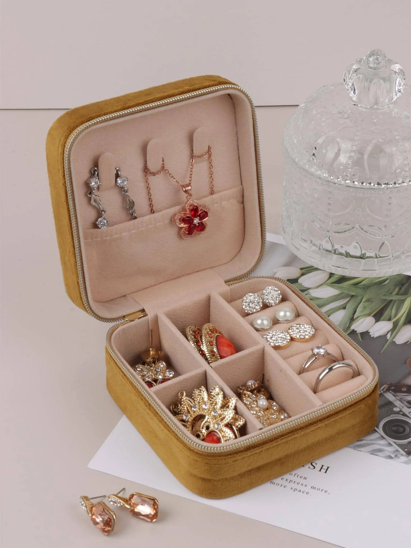 

Бархатная шкатулка для драгоценностей, женское колье, кольцо, коробка для хранения сережек, портативная дорожная молния, квадратная шкатулка для хранения ювелирных изделий