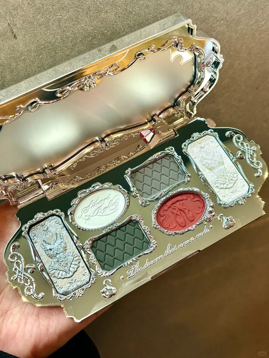 Flower Knows Swan Ballet Series 6Color Eyeshadow Matte Fine Shimmer Pearl Glitter Face Palette Eye Makeup