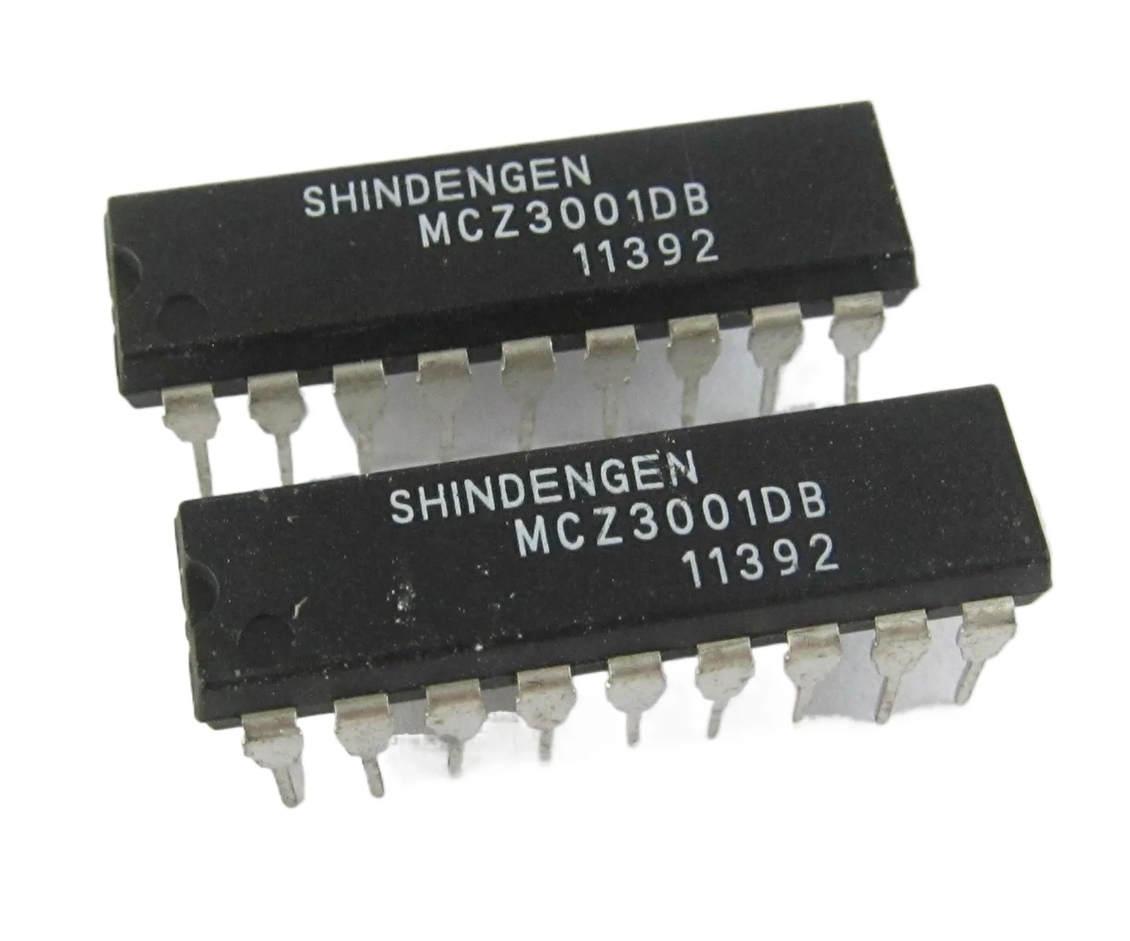 2PCS IC Chip MCZ3001DB MCZ3001D DIP 18 Pin