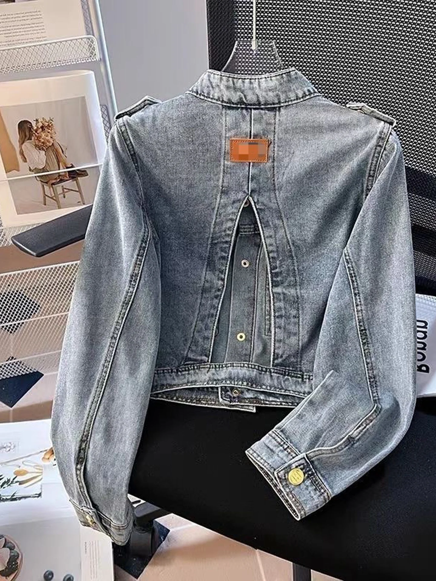 Retro Back Hollow out Women's Denim Jacket with Metal Buckle Decoration Short Coat High Waist Style Long Sleeve Straight Hem