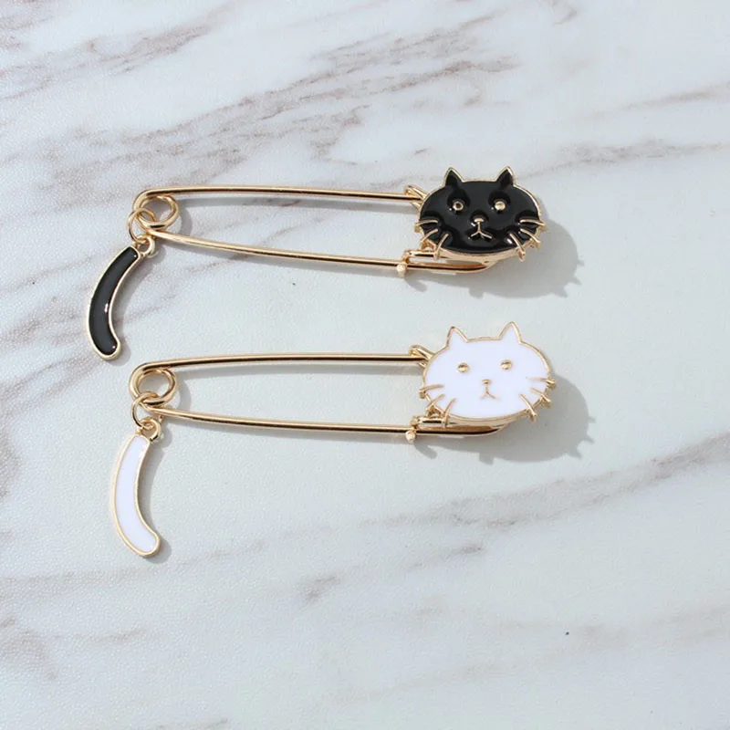 1pcs Cat Metal Badges Safety Pins For Clothes Badges Fashion Brooch Icons On Backpack Decorative 7.1*1.8cm BDG7805