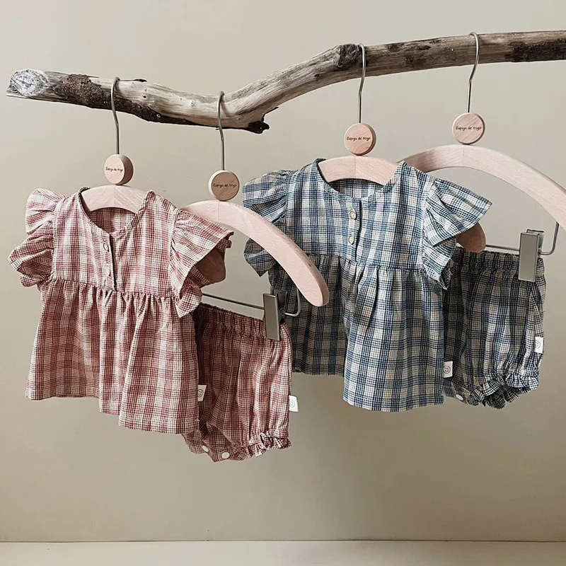 2024 New Summer Newborn Baby Girls Clothing Set Flying Sleeved Cotton Plaid Shirt+PP Shorts Korean Style Children Clothes Suit