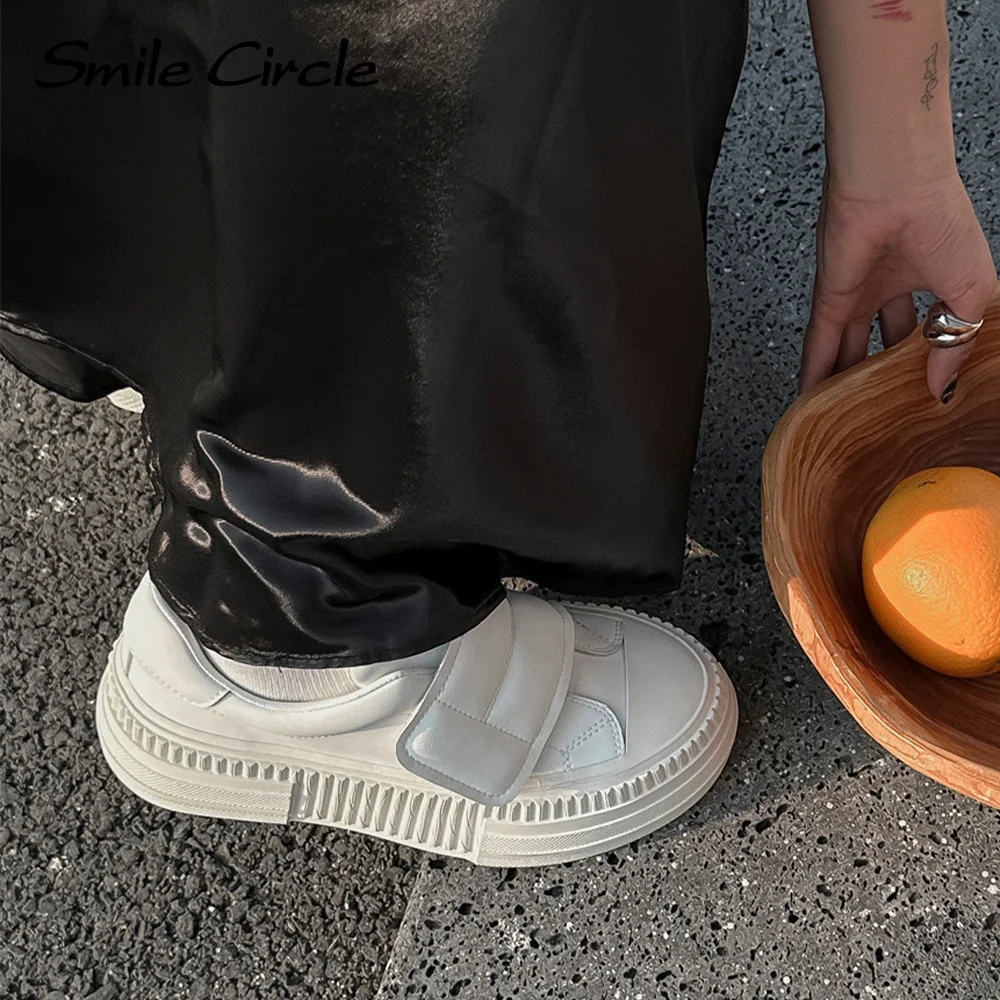 Smile Circle Casual Shoes Basic And Versatile Velcro Platform Flat Shoes Fashion Round-toe Women's Shoes