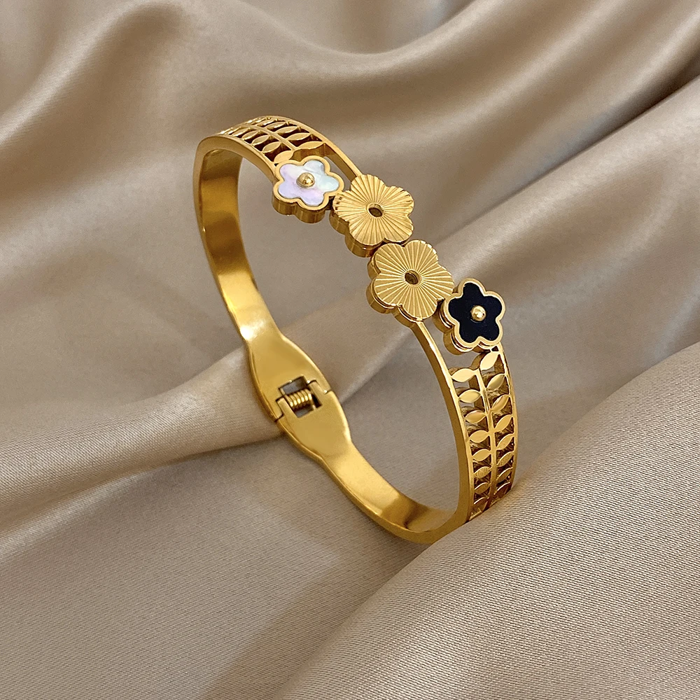 

Freetry Exquisite Flower Leaf Stainless Steel Bracelet Women Fashion Gold Color Round Spring Buckle Bangle Waterproof Jewelry