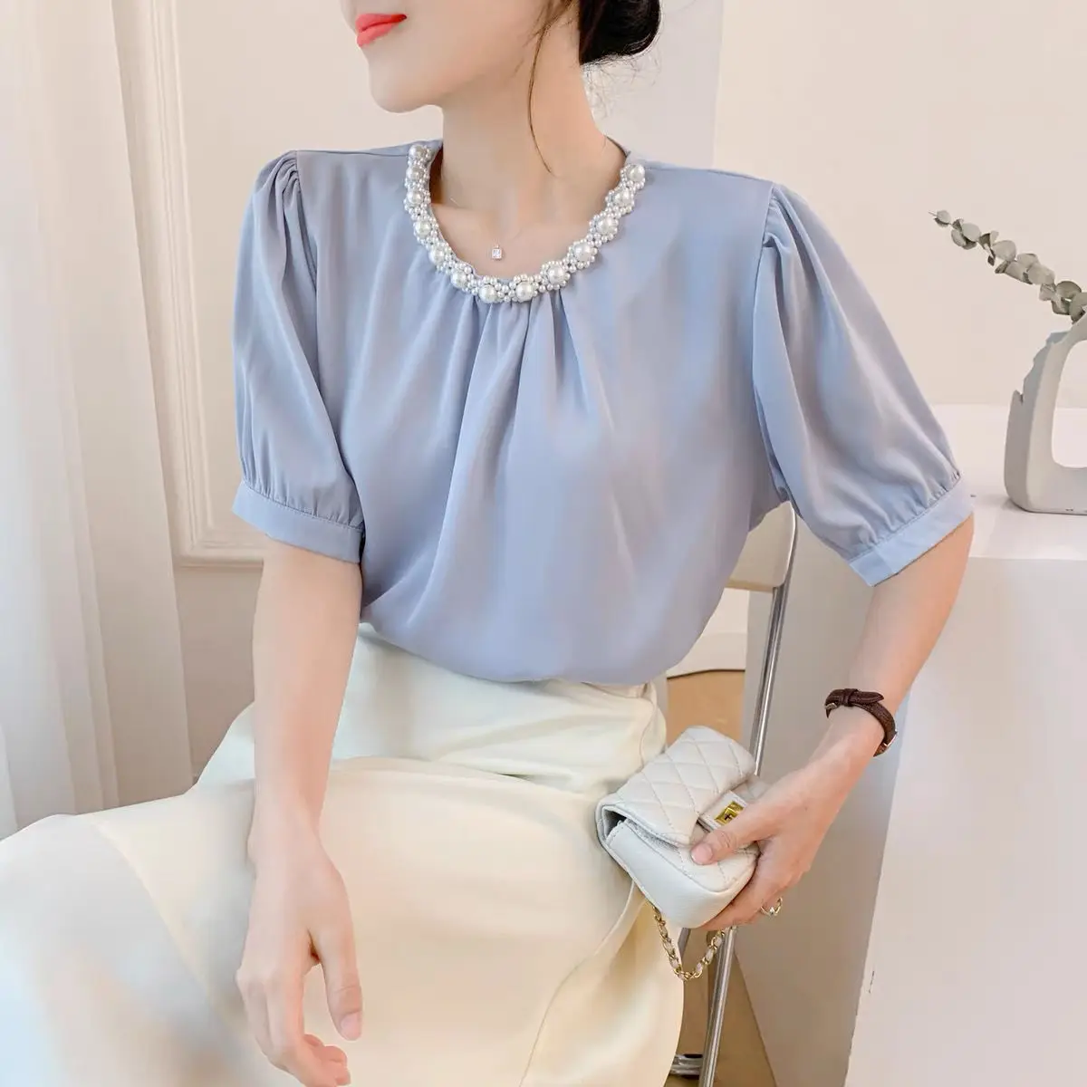 

Korea T-Shirt Beaded Neckline Design Summer Fashion Chiffon Shirt Short Sleeve Top 2024 New